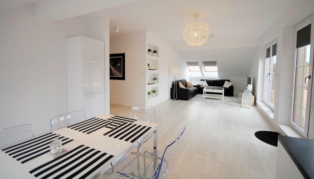 Z Tarasem Plaza 22 Rogowo (Gryfice)